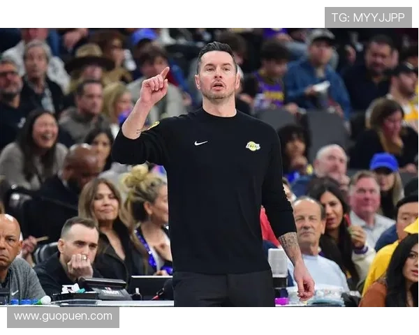 东契奇迎新赛季强力辅佐 湖人揭幕战首发曝光伤病成隐忧 东契奇迎新赛季强力辅佐 湖人揭幕战首发曝光伤病成隐忧